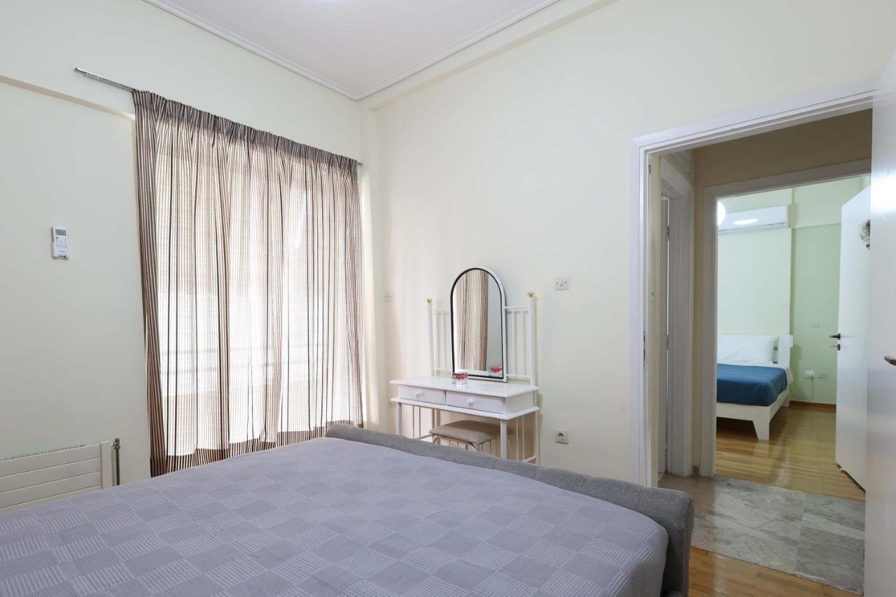 Spacious View Of Central Square Kalamata Exterior photo