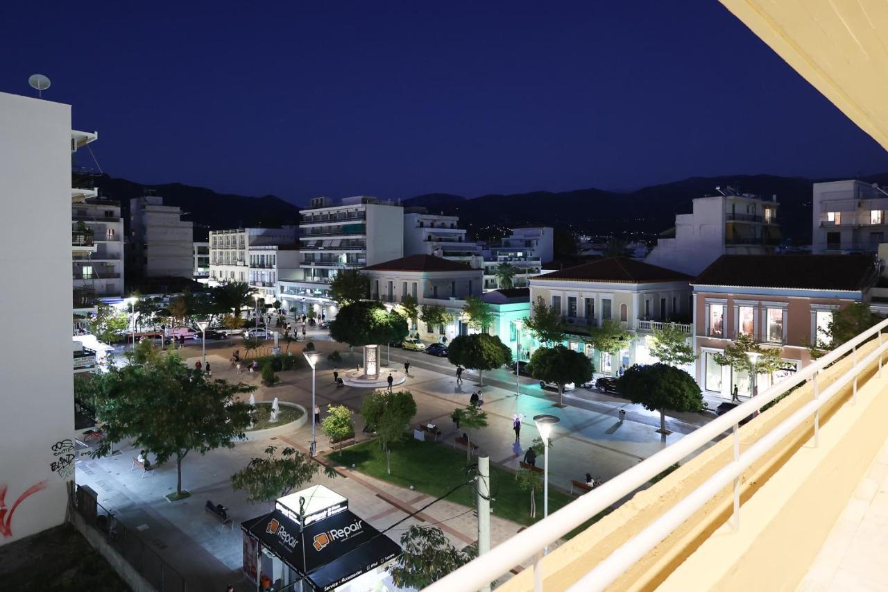 Spacious View Of Central Square Kalamata Exterior photo